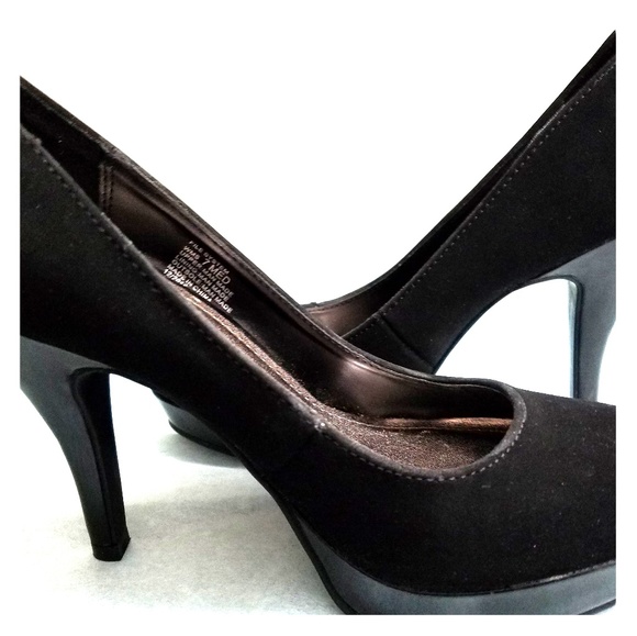 Unlisted Heels - Picture 1 of 8